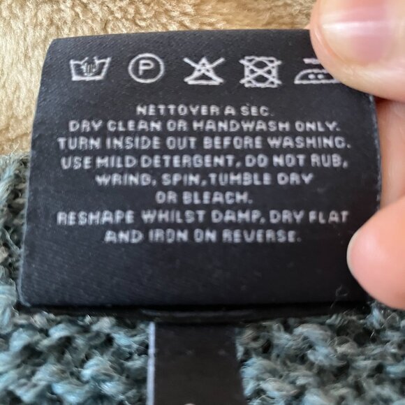 Women's Large Traditional Crew Neck Aran Sweater, Beautiful Sea Foam Blue - Picture 5 of 5